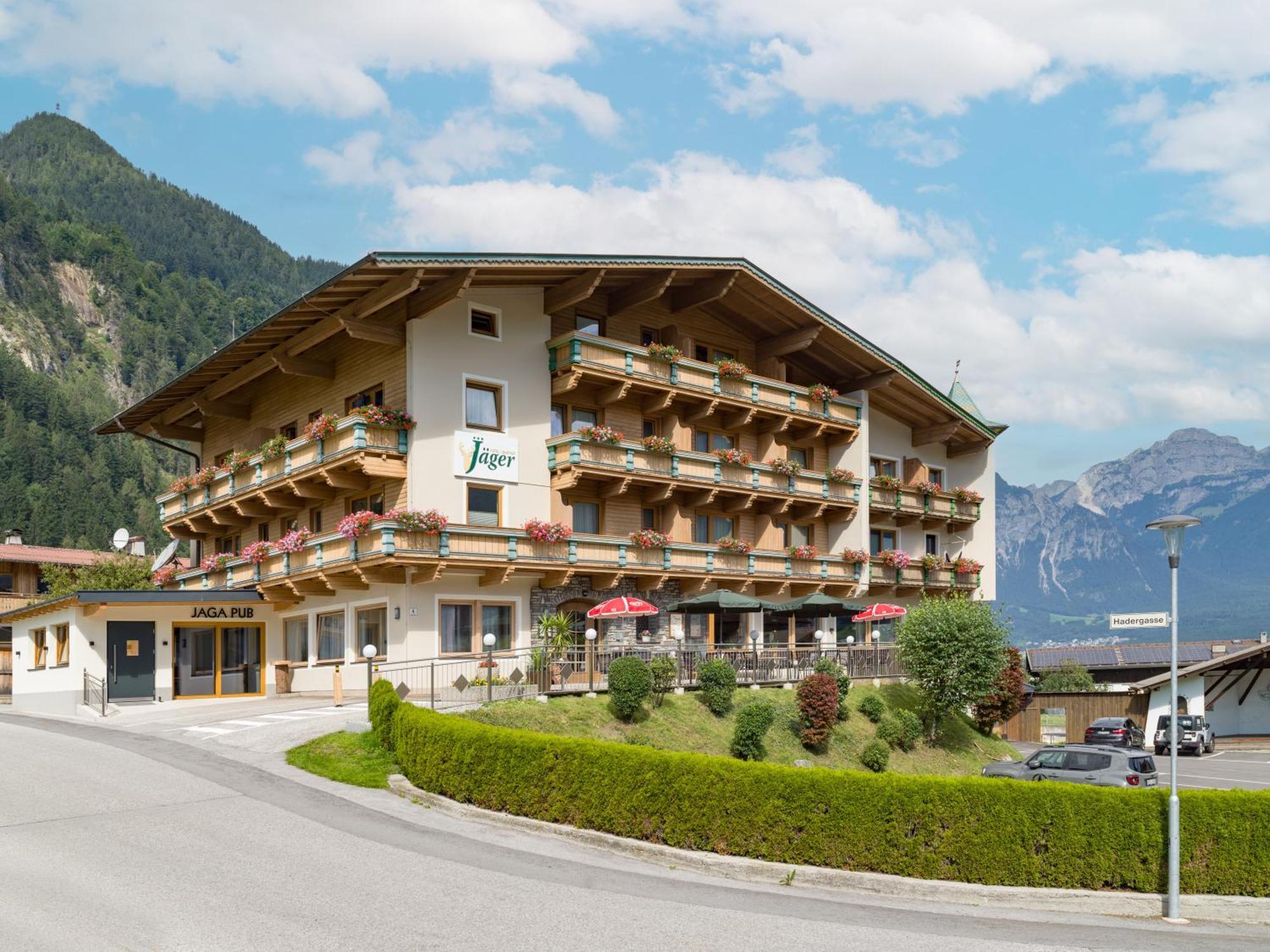 Hotel Gasthof Jaeger Zillertal Schlitters Bagian luar foto
