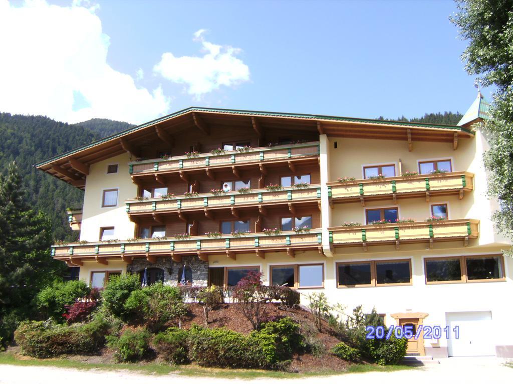 Hotel Gasthof Jaeger Zillertal Schlitters Bagian luar foto