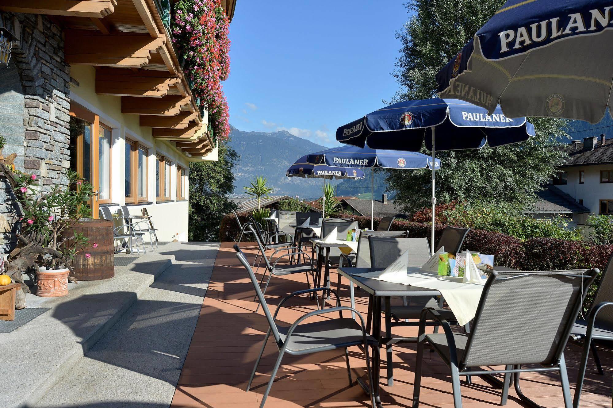 Hotel Gasthof Jaeger Zillertal Schlitters Bagian luar foto
