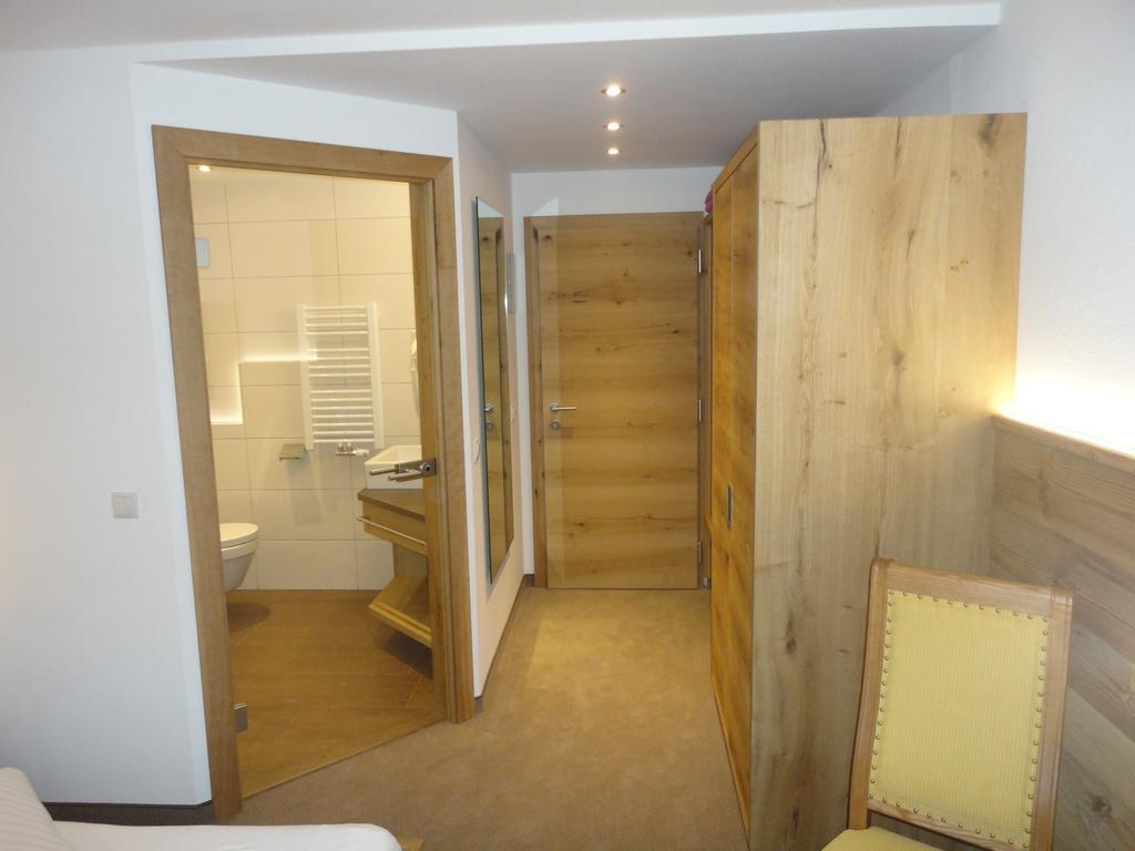 Hotel Gasthof Jaeger Zillertal Schlitters Ruang foto