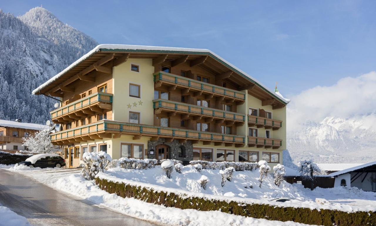 Hotel Gasthof Jaeger Zillertal Schlitters Bagian luar foto